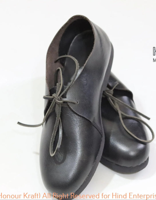 Period correct spanish shoes for reenactment