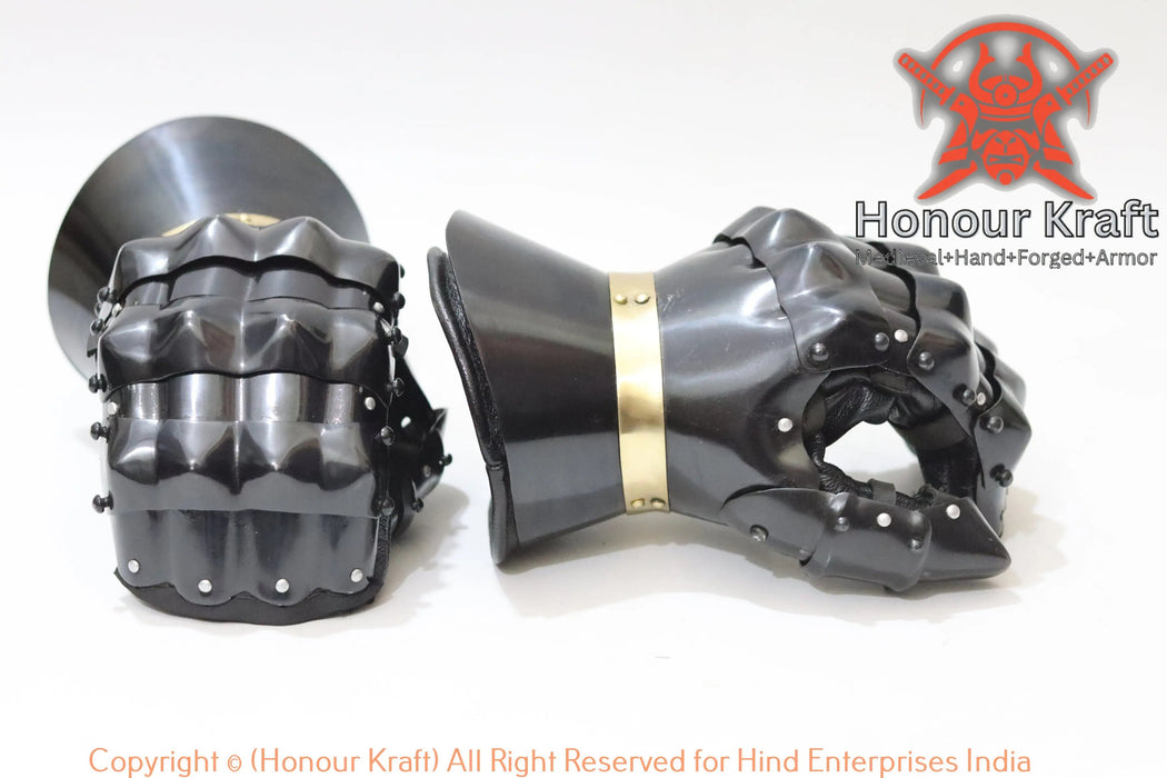 black steeled gauntlets with brass cuff
heavy buhurt gauntlets in black finish