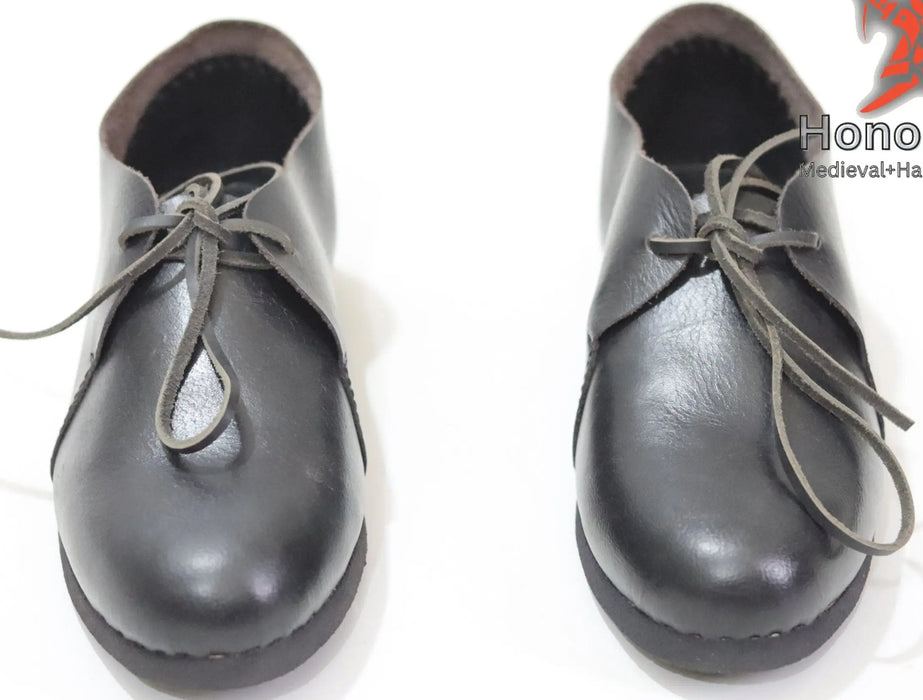 Colonial era spanish leather footwear