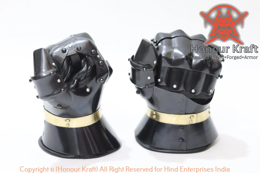 dark plated sleeping gauntlet design
medieval combat mitts blackened steel