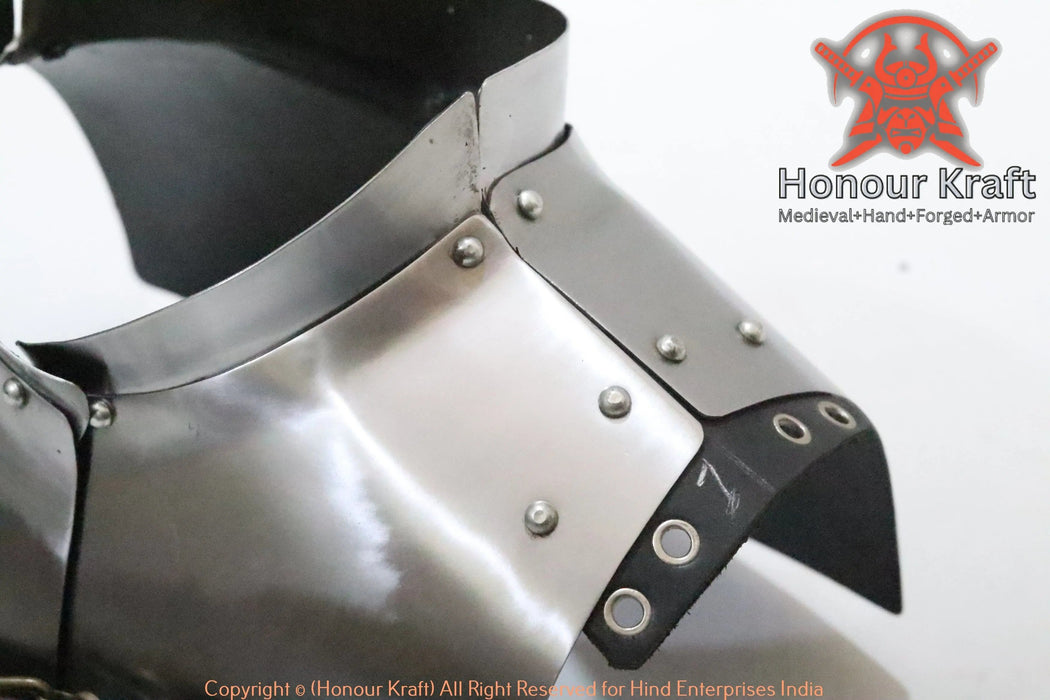 Steel neck gorget with spine protection for buhurt combat