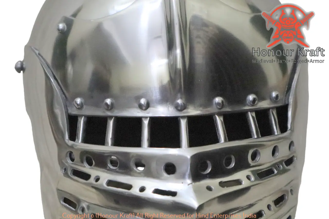 durable interlocking combat helmet for medieval MMA
knight style sallet bascinet for competitive fighting