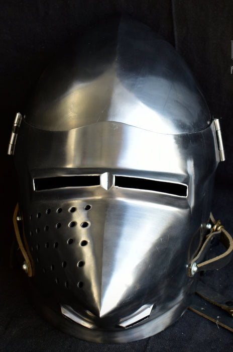 helmet of peerless smithing id Houndskull pig-face bascinet helmet type-4